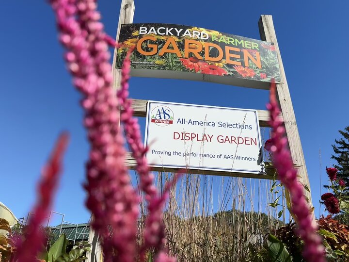 Backyard Farmer Garden Sign